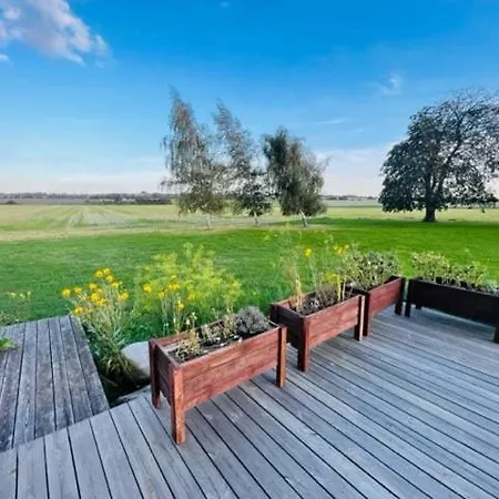 Large Cozy Living With Bedroom, Bathroom *