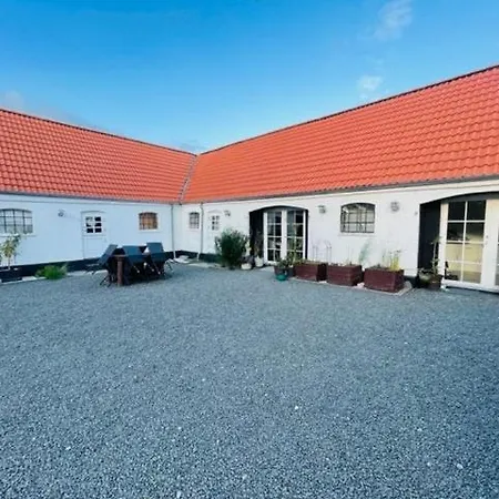 Large Cozy Living With Bedroom, Bathroom