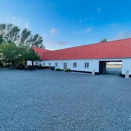 Large Cozy Living With Bedroom, Bathroom Apartment Slagelse